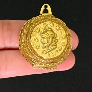 RARE ~ Vintage Gold Tone Enclosed Pivot Frame Multi-face Locket Pendant